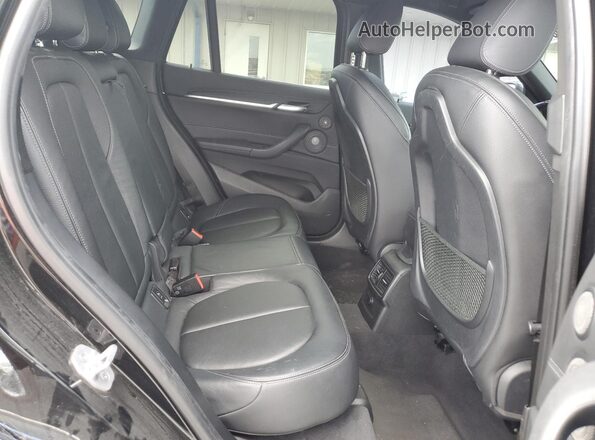 WBXHT3C31J5K31403 2018 BMW X1 Черный 