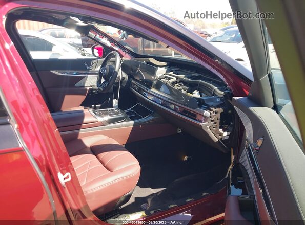 WBY53EJ06PCN85571 2023 BMW OTHER Красный Вид салона спереди