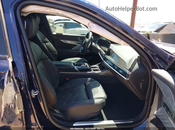 WBY53EJ09PCN12596 2023 BMW OTHER Dark Blue წინა სალონის ხედი