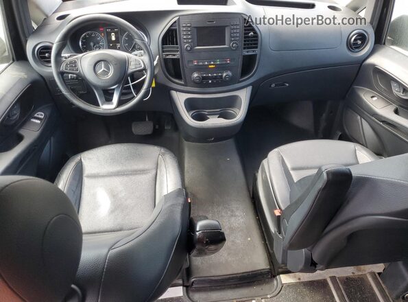 WDAPG2EE6H3334038 2017 MERCEDES-BENZ METRIS Черный 