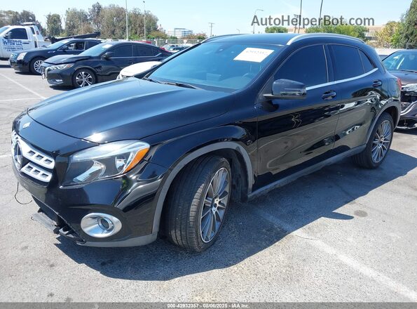 WDCTG4EB4JJ492712 2018 MERCEDES-BENZ GLA 250 Black Առջևի ձախ երեք քառորդ տեսարան