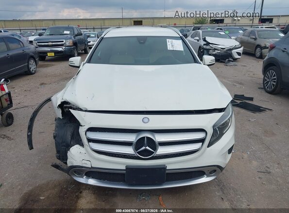 WDCTG4EB6GJ192419 2016 MERCEDES-BENZ GLA White Vista del cuadro de instrumentos