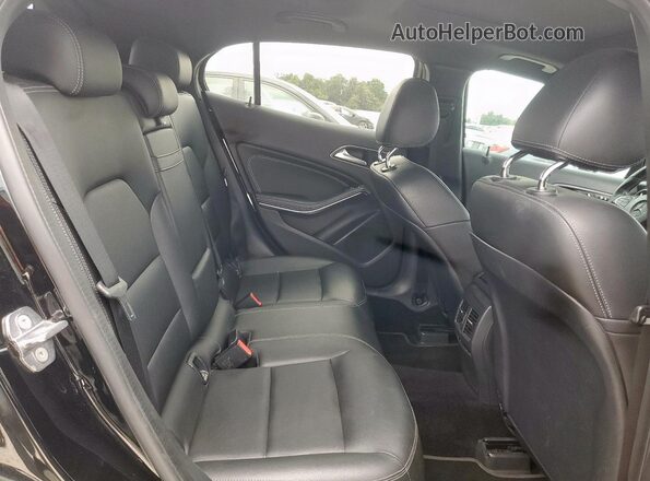 WDCTG4EB9JJ502201 2018 MERCEDES-BENZ GLA Black 