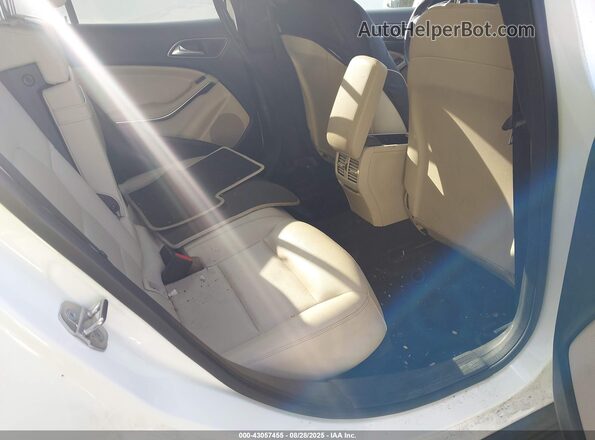 WDCTG4GB2KU019078 2019 MERCEDES-BENZ GLA 250 White Widok naklejki z numerem VIN
