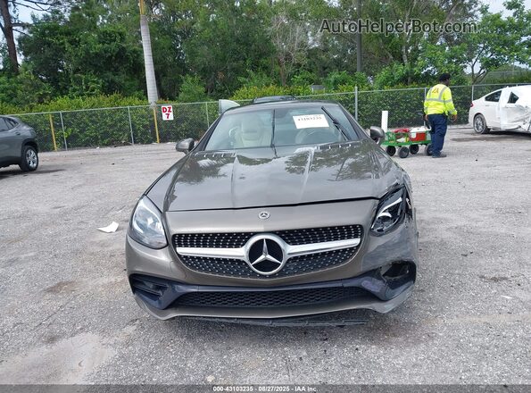 WDDPK3JAXKF158997 2019 MERCEDES-BENZ SLC 300 Beige 