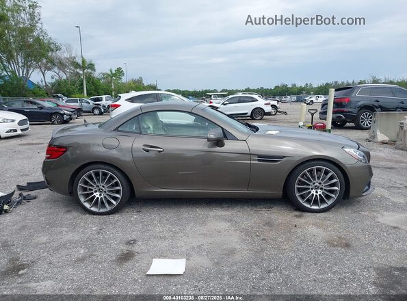 WDDPK3JAXKF158997 2019 MERCEDES-BENZ SLC 300 Beige 