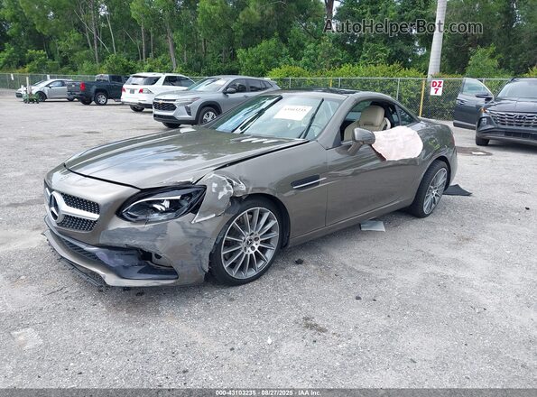 WDDPK3JAXKF158997 2019 MERCEDES-BENZ SLC 300 Beige 