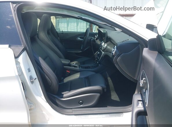 WDDSJ4EB2KN718779 2019 MERCEDES-BENZ CLA 250 White 