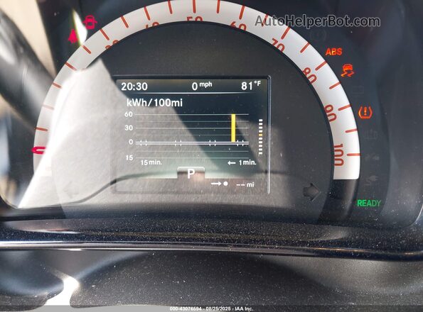 WMEFJ9BA2JK311339 2018 SMART FORTWO ELECTRIC DRIVE Blue Widok wnętrza z tyłu