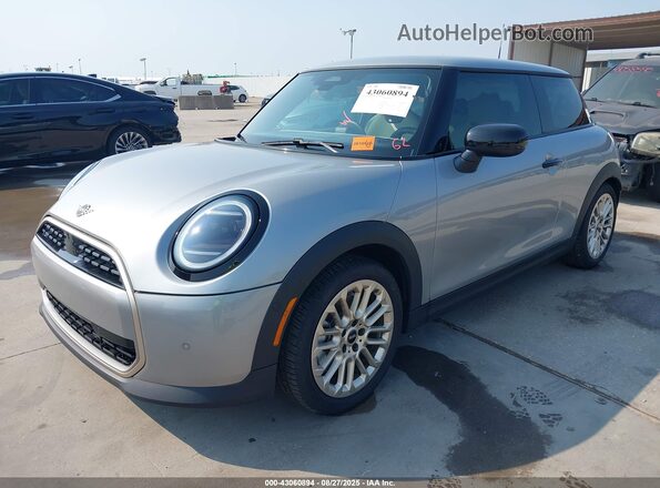 WMW13GD03S2W52565 2025 MINI HARDTOP Серый Передняя левая четверть
