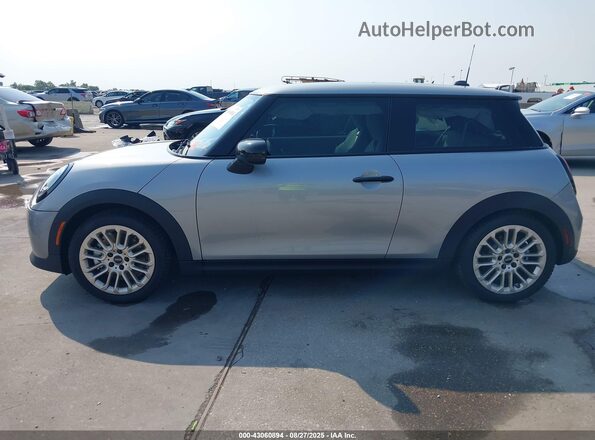 WMW13GD03S2W52565 2025 MINI HARDTOP Серый Панорамный вид салона 360°