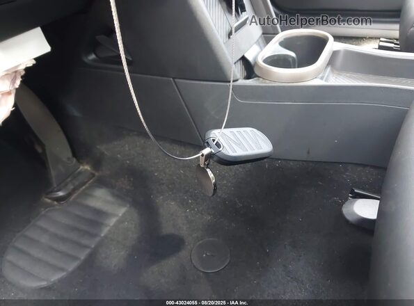 WMW23GD03S2W15228 2025 MINI COOPER Silver Առջևի վահանակի տեսք