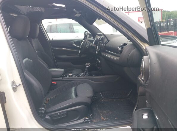WMWLU5C35H2E84302 2017 MINI CLUBMAN White Вид салону спереду