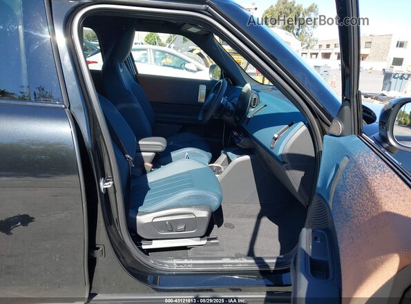 WMZ23GA08S7R72866 2025 MINI COUNTRYMAN Черный Вид салона спереди