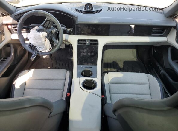 WP0AB2Y16SSA40536 2025 PORSCHE TAYCAN Бирюзовый Вид панели приборов