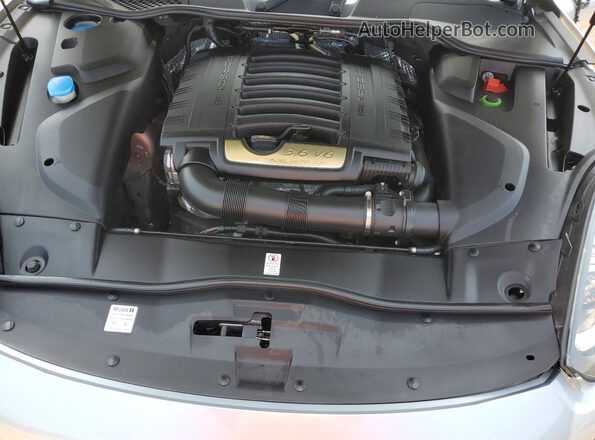 WP1AA2A25HKA83517 2017 PORSCHE CAYENNE Серебряный 