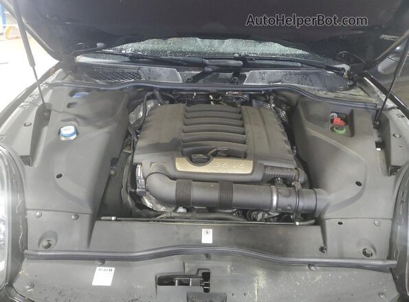 WP1AA2A27HKA86824 2017 PORSCHE CAYENNE Black ძრავის განყოფილების ხედი