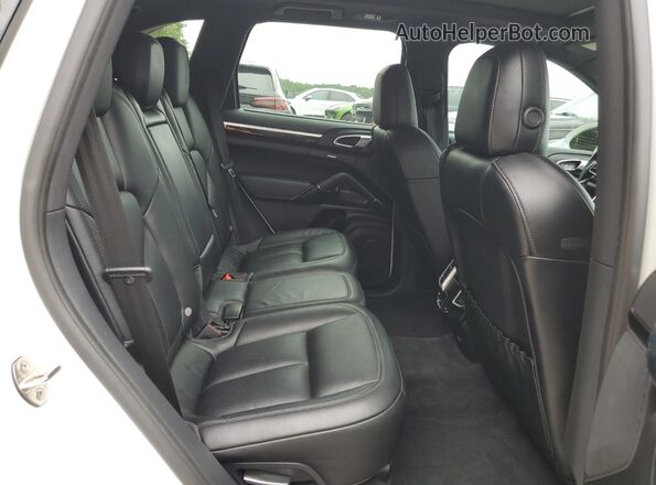 WP1AA2A28JKA00006 2018 PORSCHE CAYENNE White 