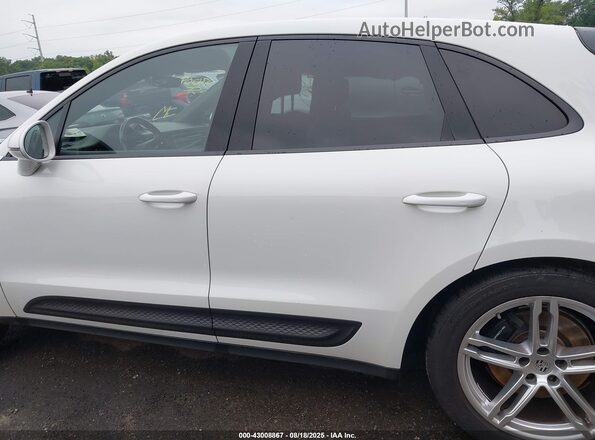 WP1AA2A55NLB03491 2022 PORSCHE MACAN White Widok wnętrza 360 stopni