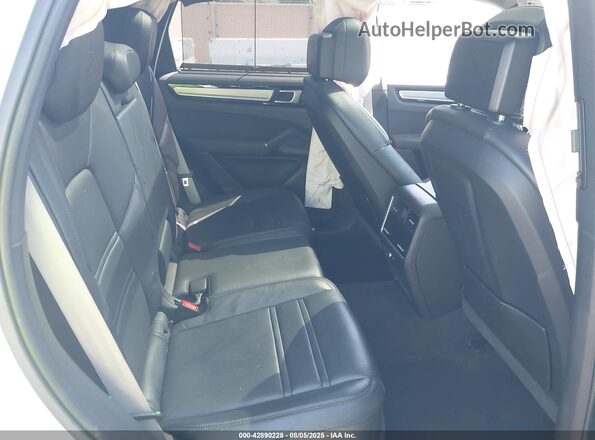 WP1AB2AY0NDA31939 2022 PORSCHE CAYENNE White VIN sticker view