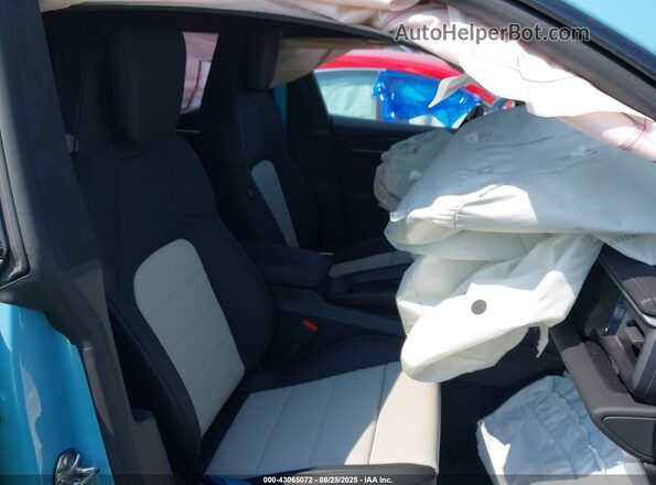 WP1AC2XA3SL175720 2025 PORSCHE MACAN Blue Front interior view