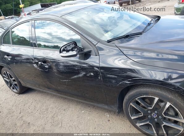 YV140MTL4J2456629 2018 VOLVO S60 Black Вид спереду