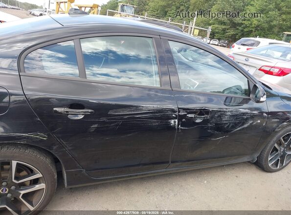 YV140MTL4J2456629 2018 VOLVO S60 Black Панорамний вид салону 360°