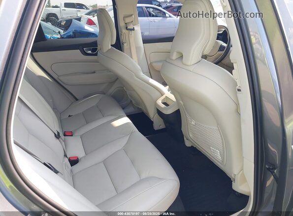 YV4102RK0M1868811 2021 VOLVO XC60 Серый Вид наклейки с VIN-кодом