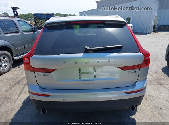YV4102RK7M1864450 2021 VOLVO XC60 Silver 