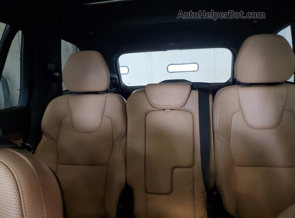 YV4A22PL3J1196356 2018 VOLVO XC90 White 