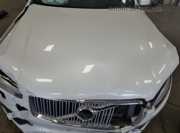 YV4A22PL3J1196356 2018 VOLVO XC90 White 