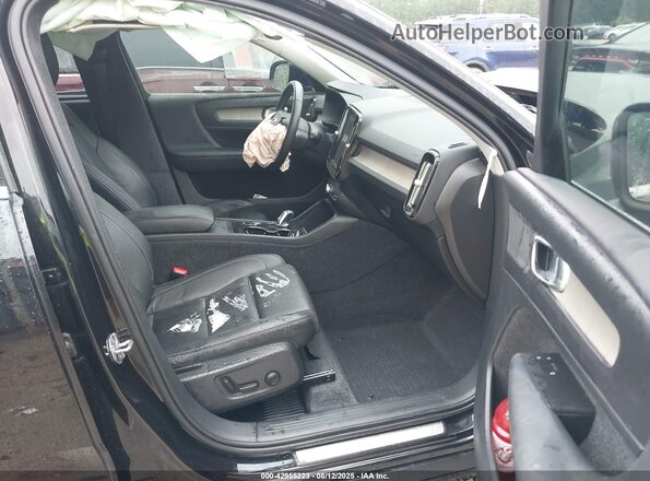 YV4AC2HL1L2275047 2020 VOLVO XC40 Black Vista interior delantera