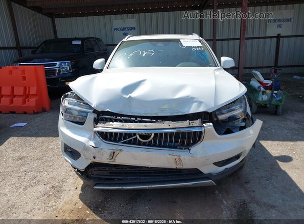 YV4AC2HL5N2650487 2022 VOLVO XC40 White Вид щитка приладів