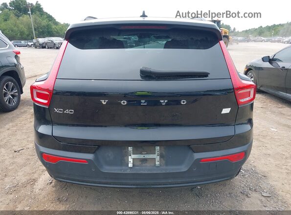 YV4ED3UM1P2035893 2023 VOLVO XC40 RECHARGE PURE ELECTRIC Black 