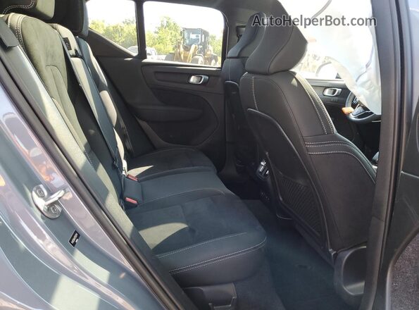 YV4ED3UW3P2032141 2023 VOLVO XC40 Blue 