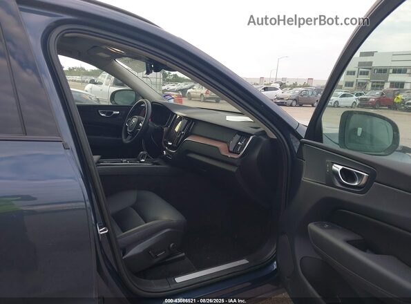 YV4L12DW4P1305863 2023 VOLVO XC60 Blue Vista interior delantera