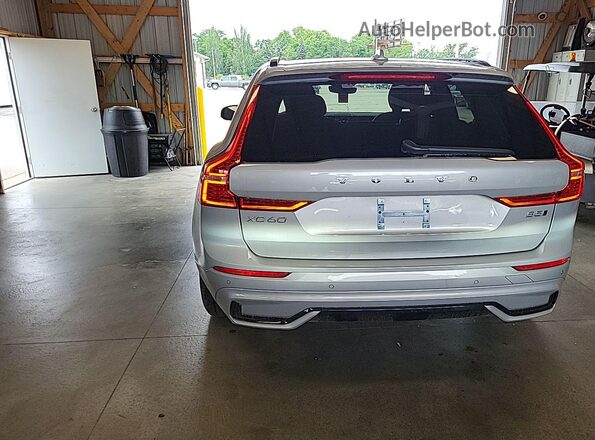 YV4L12RK1R1933775 2024 VOLVO XC60  წინა ხედი