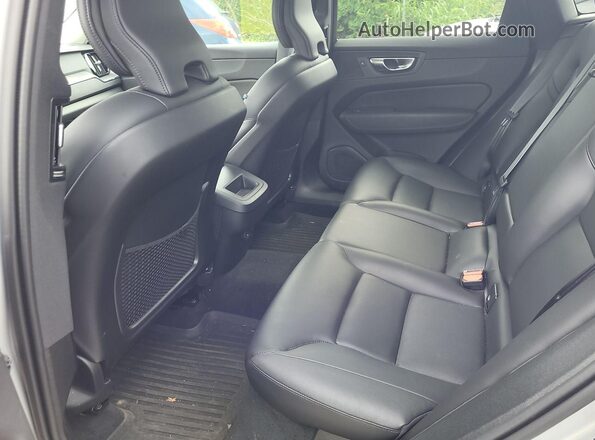 YV4L12RK5R1929504 2024 VOLVO XC60  Вид сзади