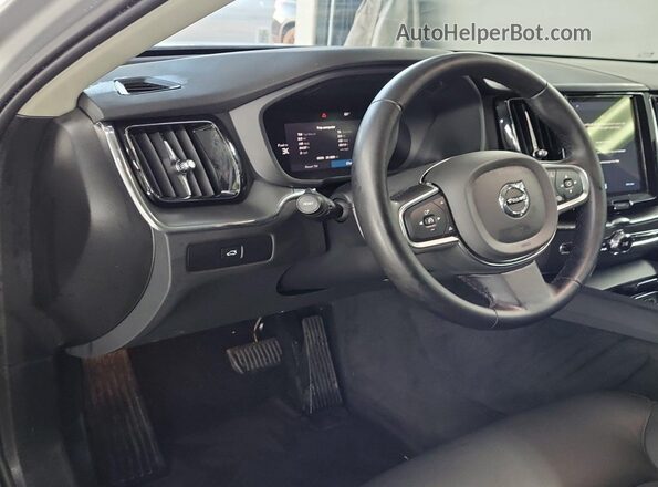 YV4L12RK5R1929633 2024 VOLVO XC60  Widok deski rozdzielczej