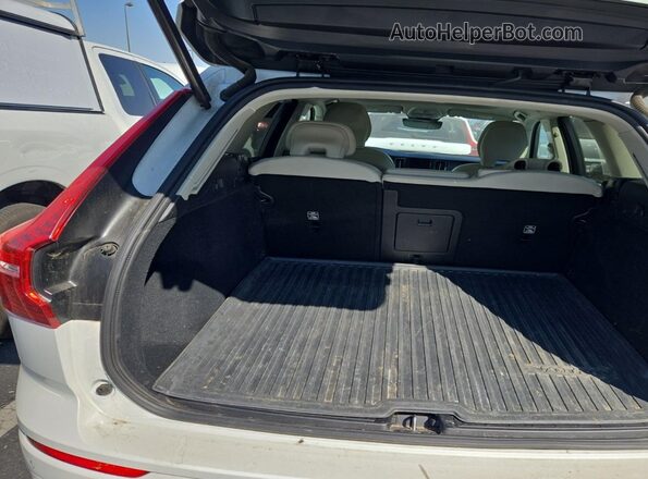 YV4L12RK5R1930295 2024 VOLVO XC60  Вид спереду