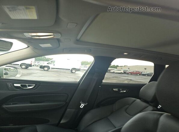 YV4L12RK8N1053120 2022 VOLVO XC60  Front interior view