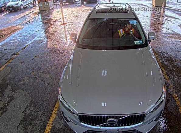 YV4L12RK8N1053120 2022 VOLVO XC60  Rear view