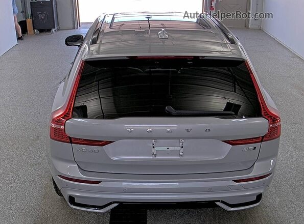 YV4L12RK8R1929271 2024 VOLVO XC60  Вид спереду