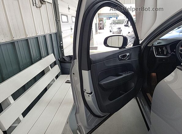YV4L12RK8R1929271 2024 VOLVO XC60  Вид панелі приладів