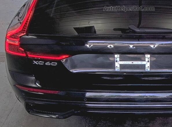 YV4L12RK8R1930470 2024 VOLVO XC60  Vista del salpicadero
