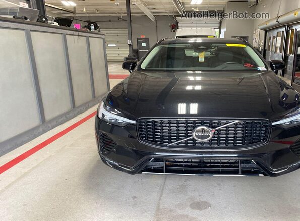 YV4L12RK8R1930470 2024 VOLVO XC60  Vista interior trasera