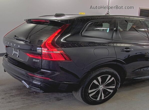 YV4L12RK8R1930470 2024 VOLVO XC60  Widok tylnych siedzeń