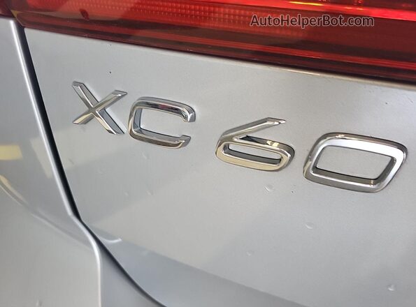 YV4L12RK8R1933787 2024 VOLVO XC60  Вид панелі приладів