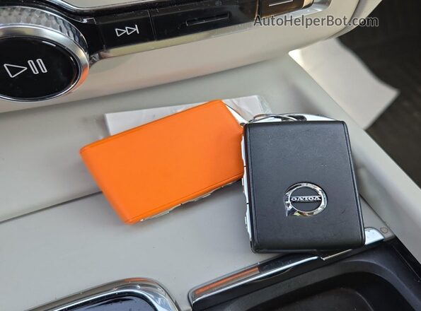 YV4L12RK9R1930218 2024 VOLVO XC60  