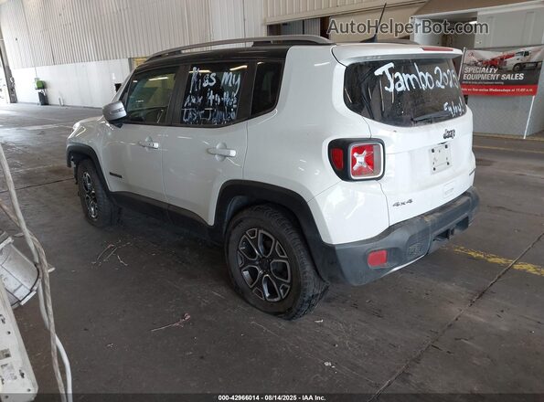 ZACCJBDB2JPH45605 2018 JEEP RENEGADE White 